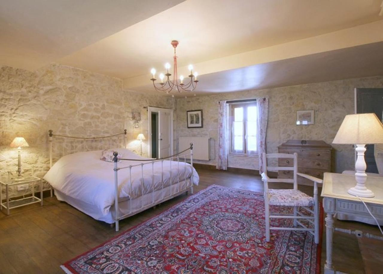 Chambre D'Hotes Spacieuse, Salle De Bain Privative Saint-Michel-de-Fronsac Buitenkant foto